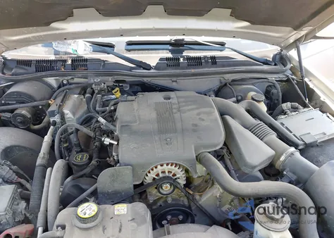 2008 Mercury Grand Marquis Ls z USA, uszkodzony, nr VIN 2MEHM75V78X638293